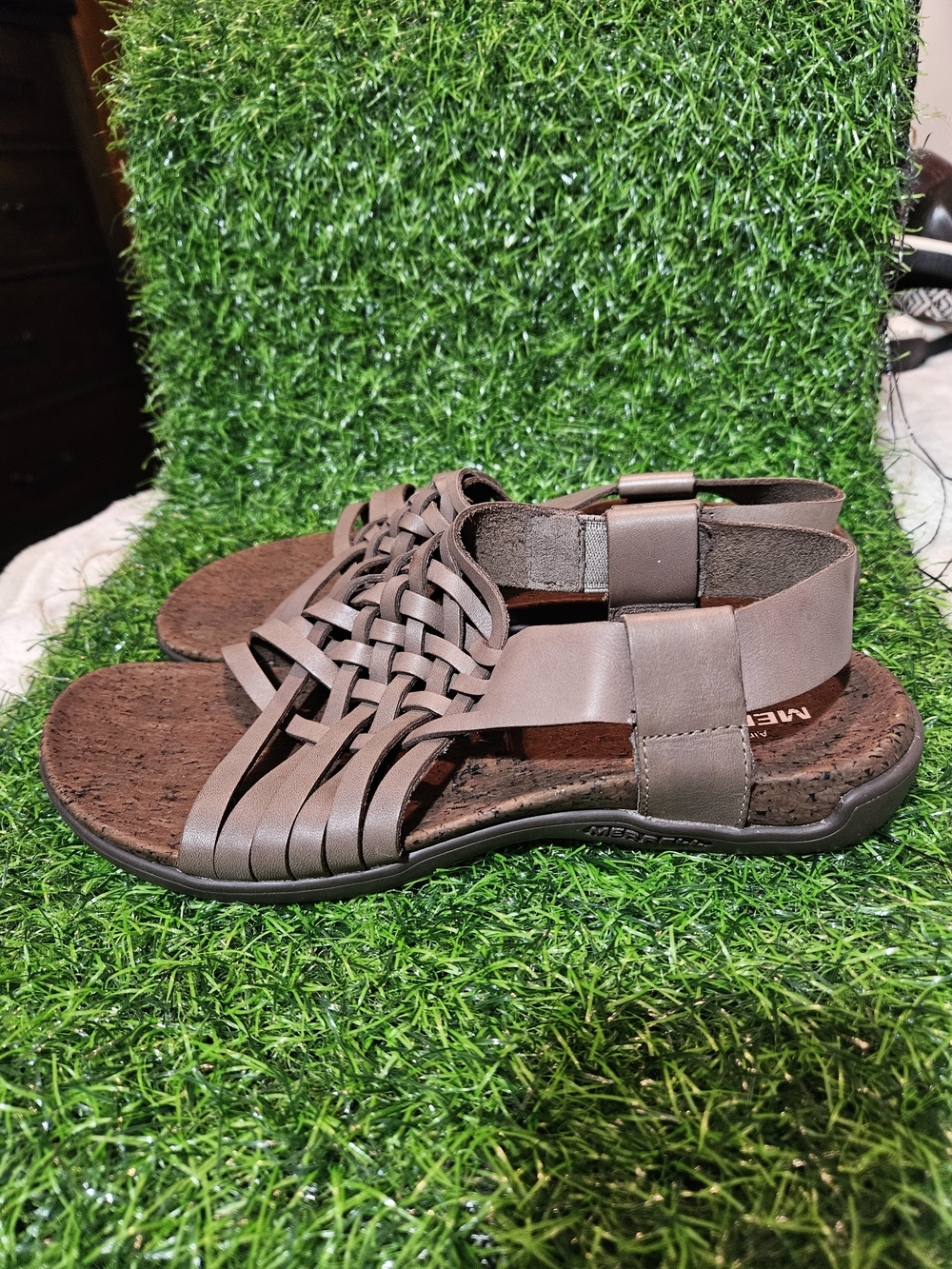 Merrell Brown Woven Leather Women's Sandals size 7